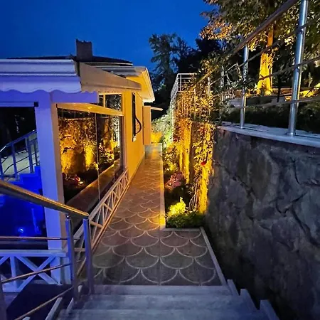 للإيجار في سبنجا Hotel