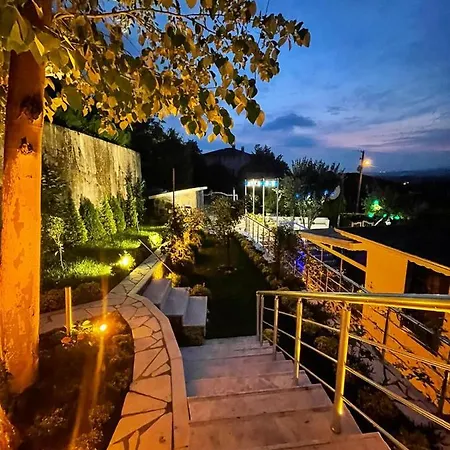 للإيجار في سبنجا Hotel